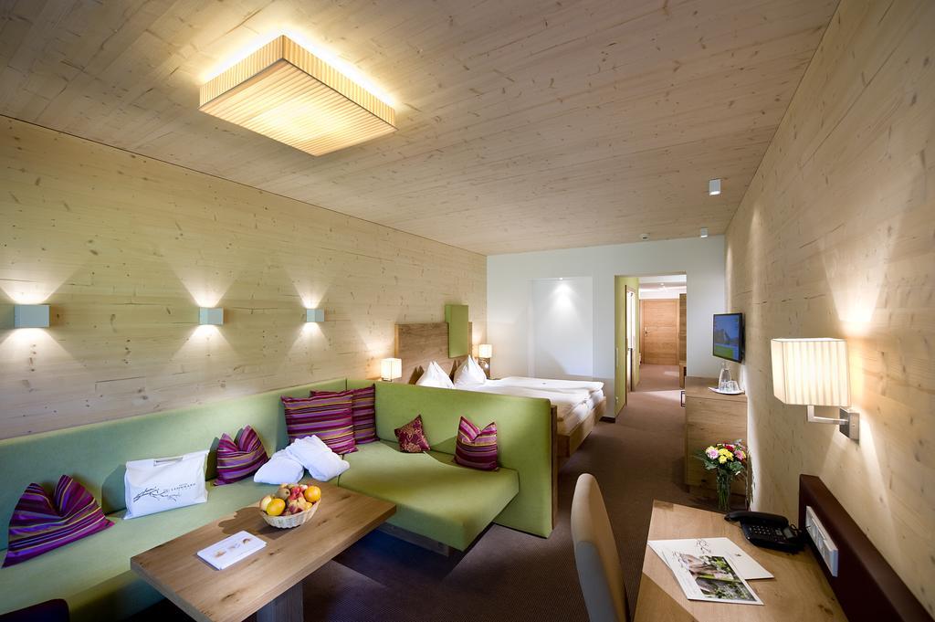 Hotel Leonhard Leogang Exterior photo