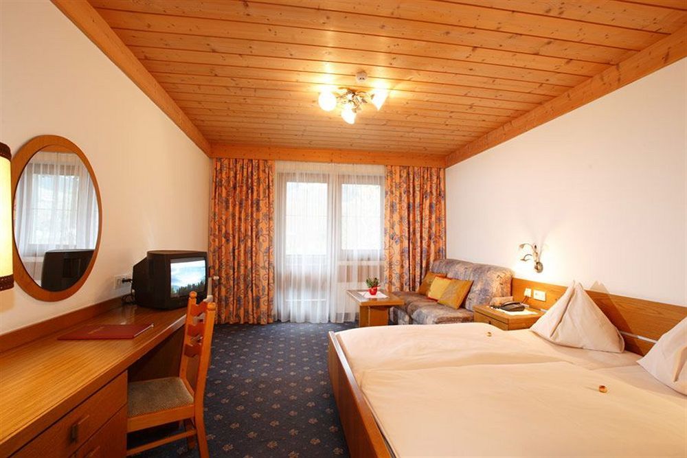 Hotel Leonhard Leogang Exterior photo